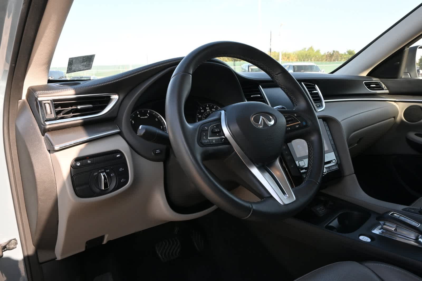 2023 INFINITI QX50 LUXE