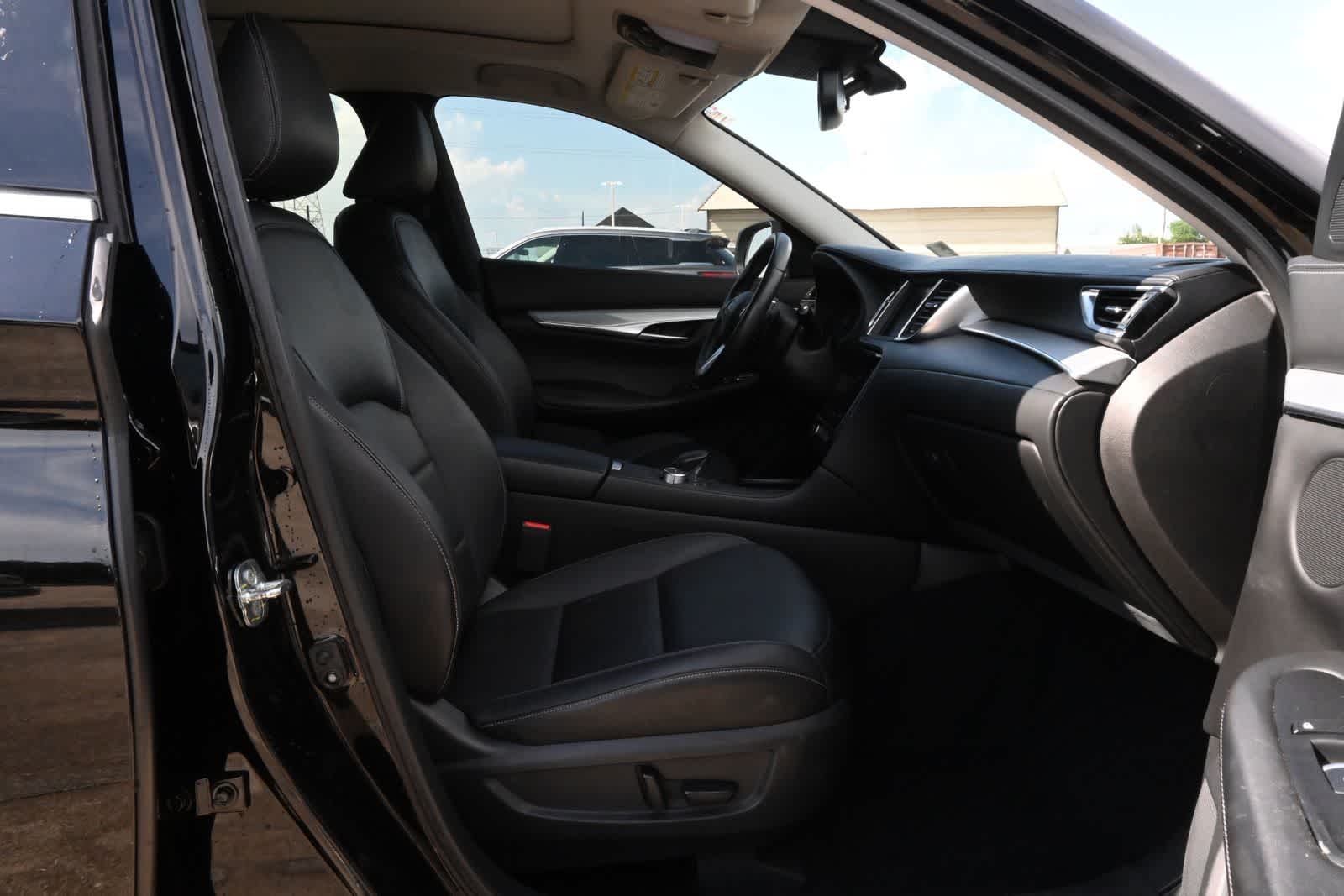 2021 INFINITI QX50 LUXE