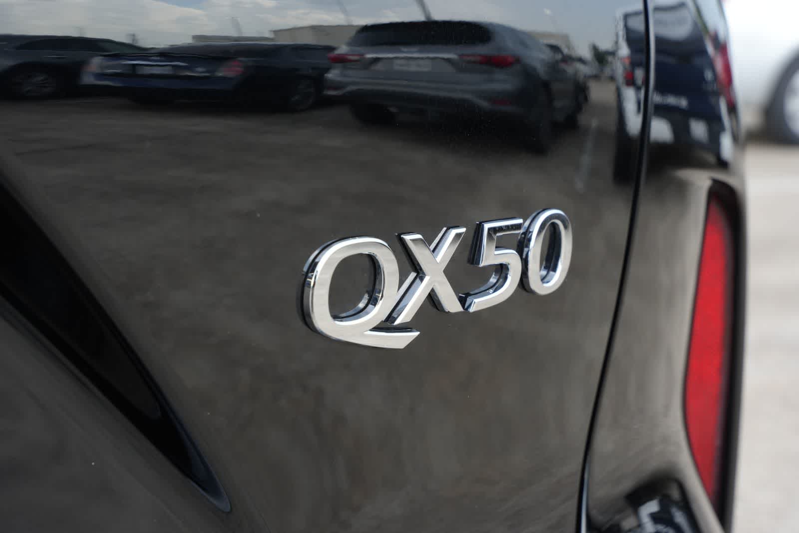 2023 INFINITI QX50 LUXE