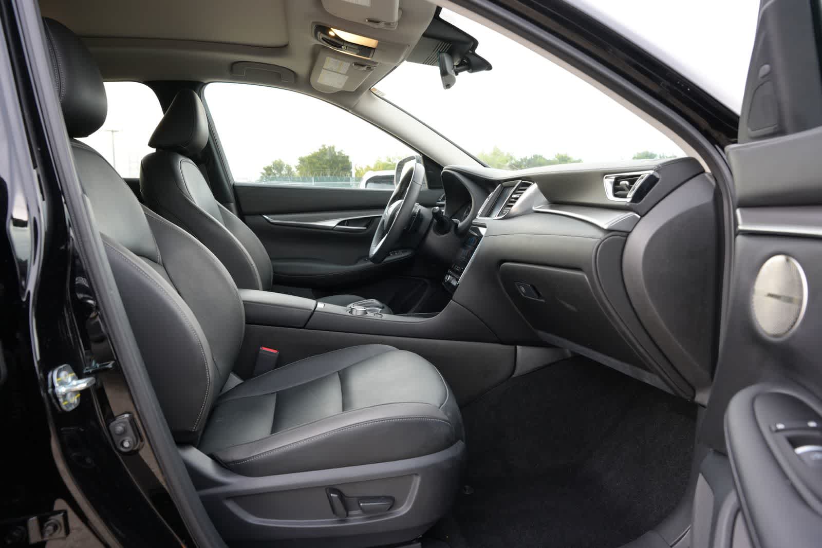 2023 INFINITI QX50 LUXE