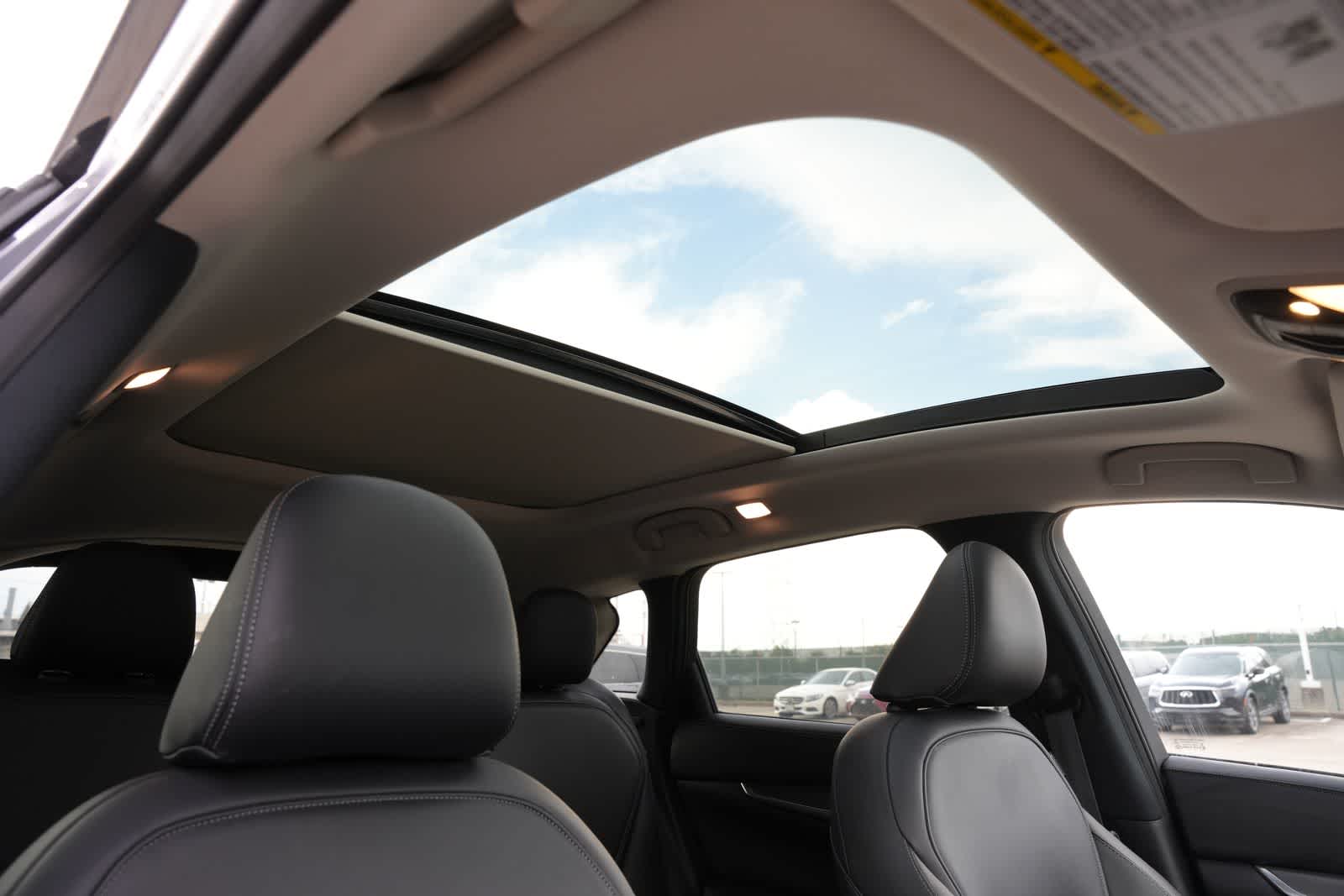 2023 INFINITI QX50 LUXE