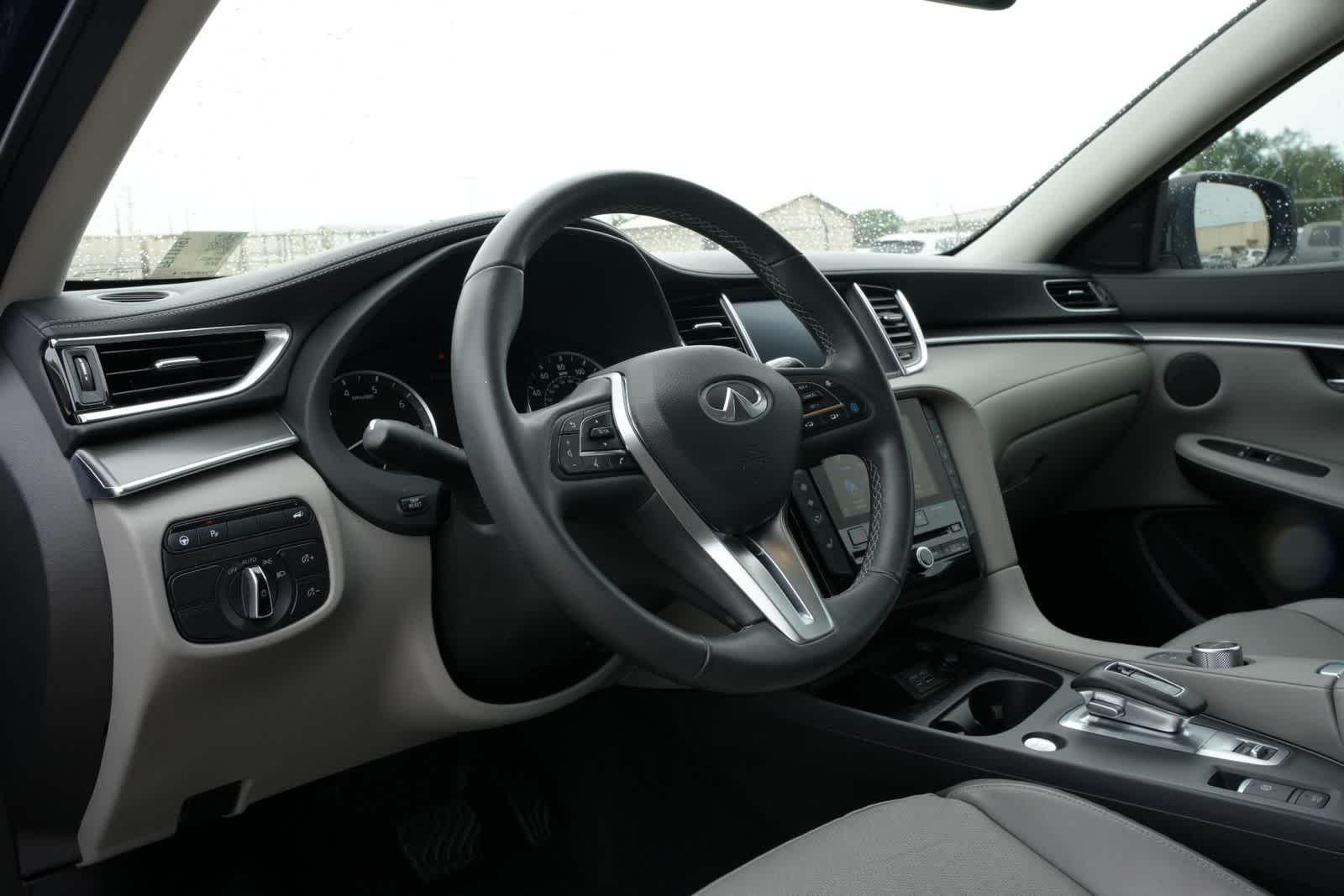 2023 INFINITI QX50 LUXE