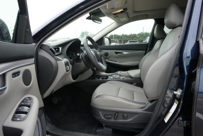 2023 INFINITI QX50 LUXE