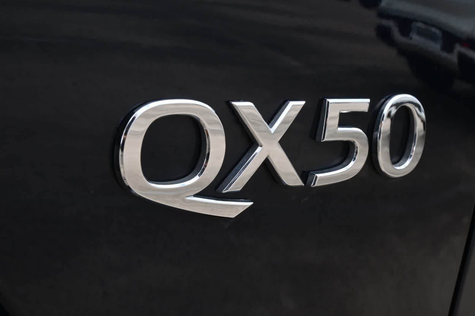 2023 INFINITI QX50 LUXE