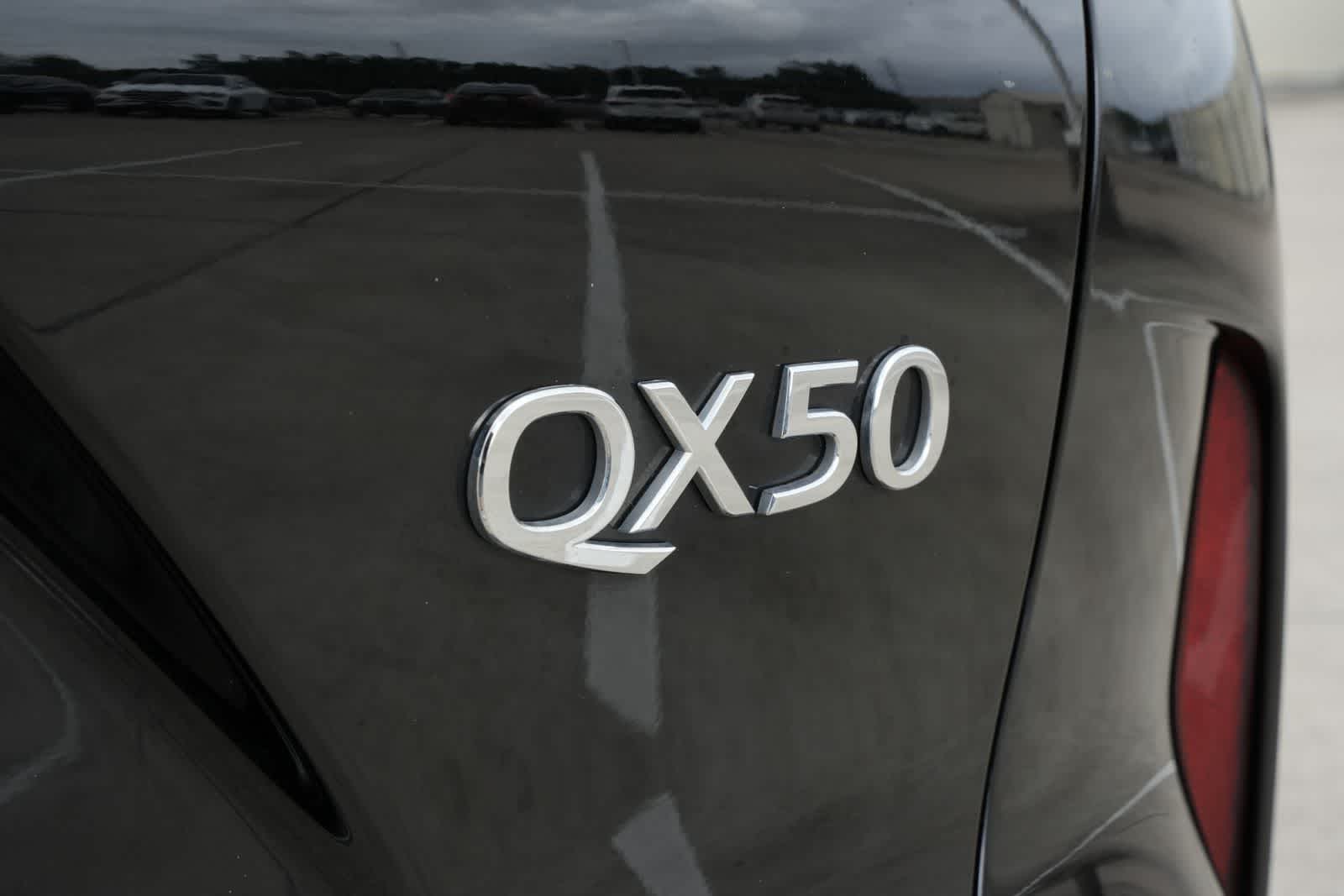 2023 INFINITI QX50 LUXE