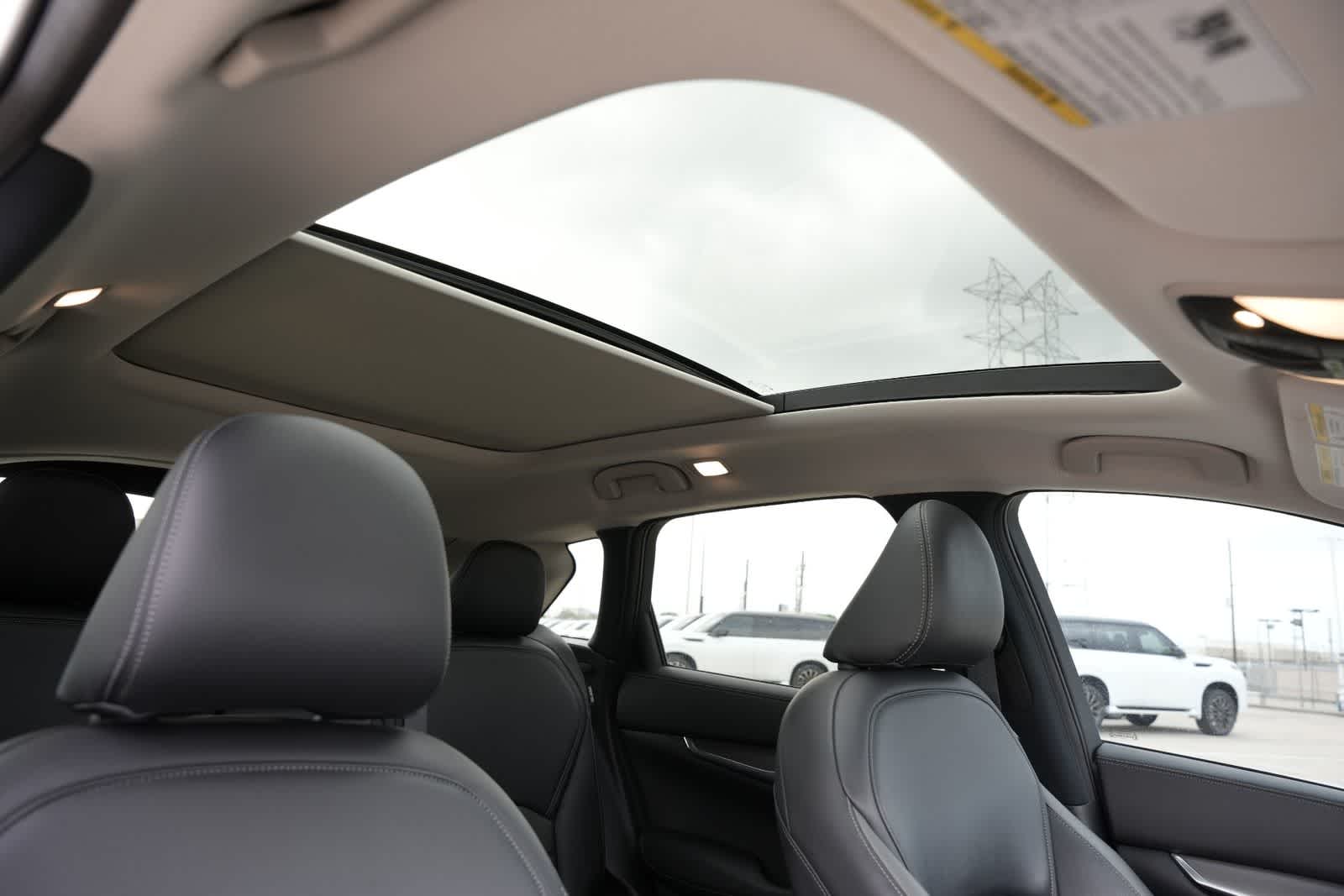 2023 INFINITI QX50 LUXE