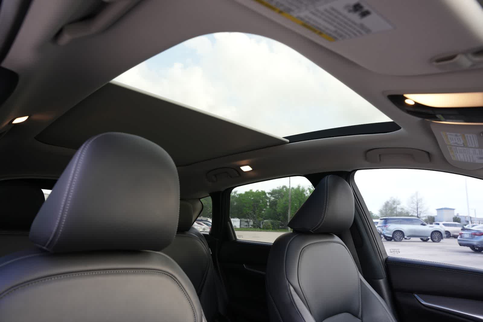 2023 INFINITI QX50 LUXE