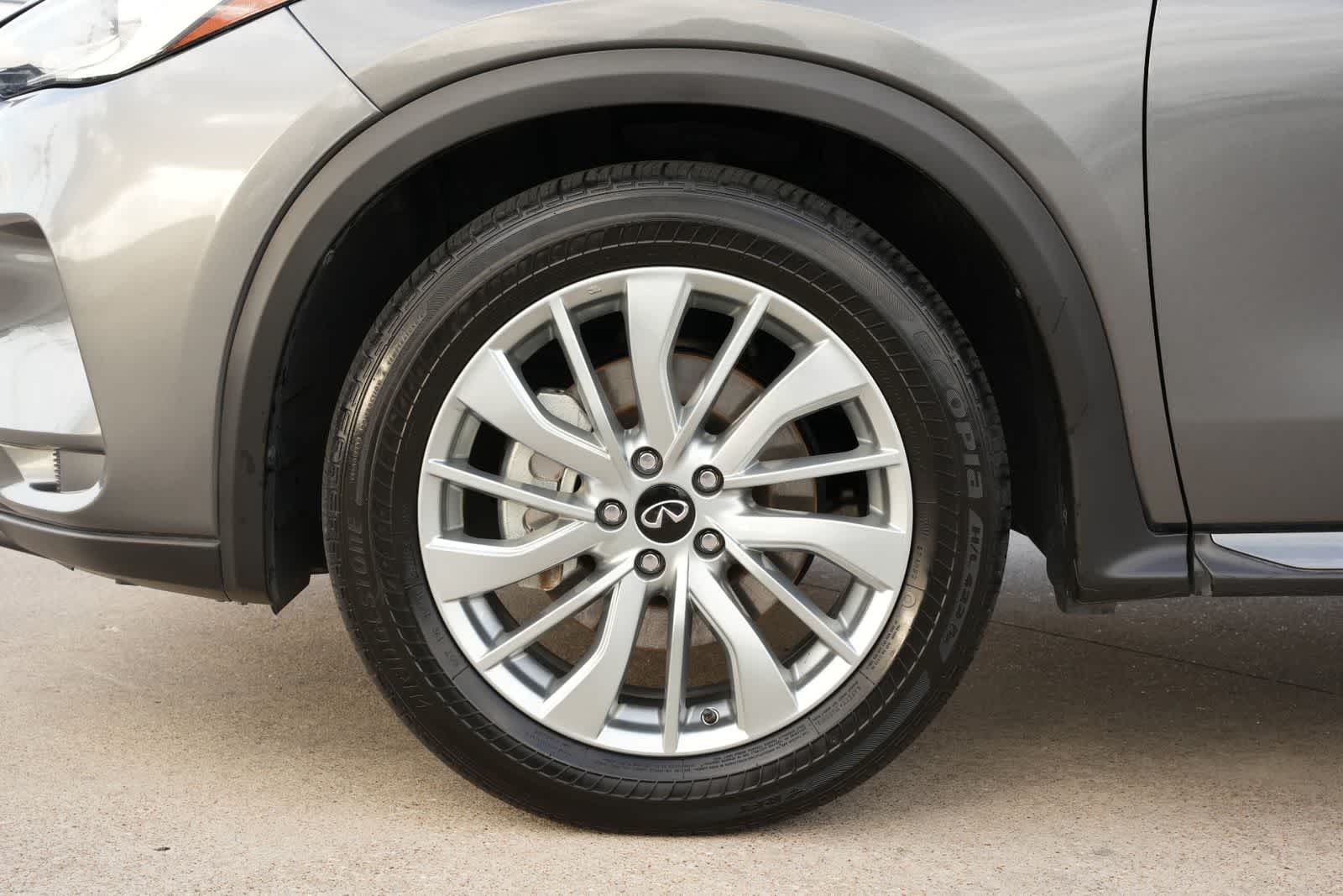 2023 INFINITI QX50 LUXE