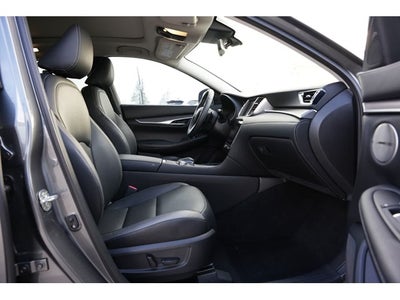 2023 INFINITI QX50 LUXE