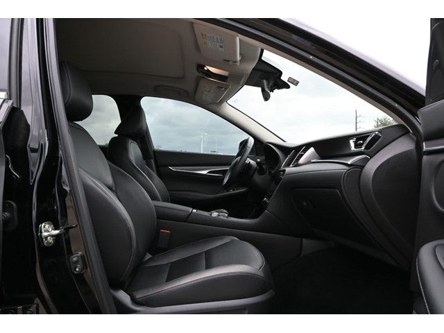 2023 INFINITI QX50 LUXE