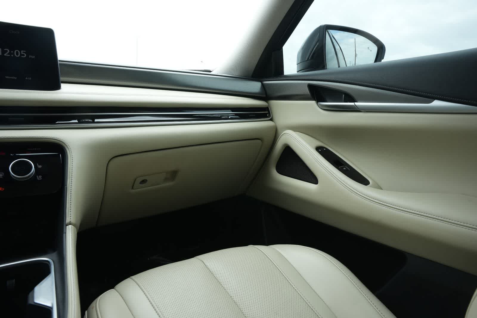 2025 INFINITI QX50 LUXE