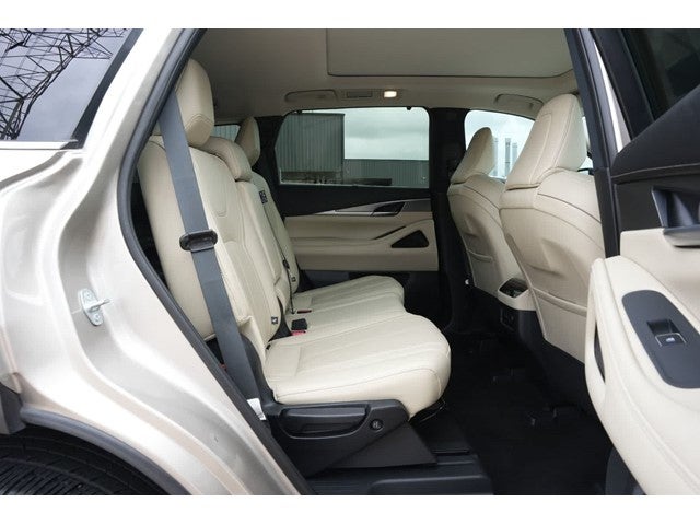 2025 INFINITI QX50 LUXE