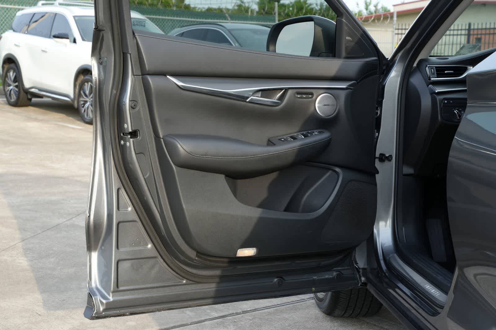 2025 INFINITI QX50 LUXE