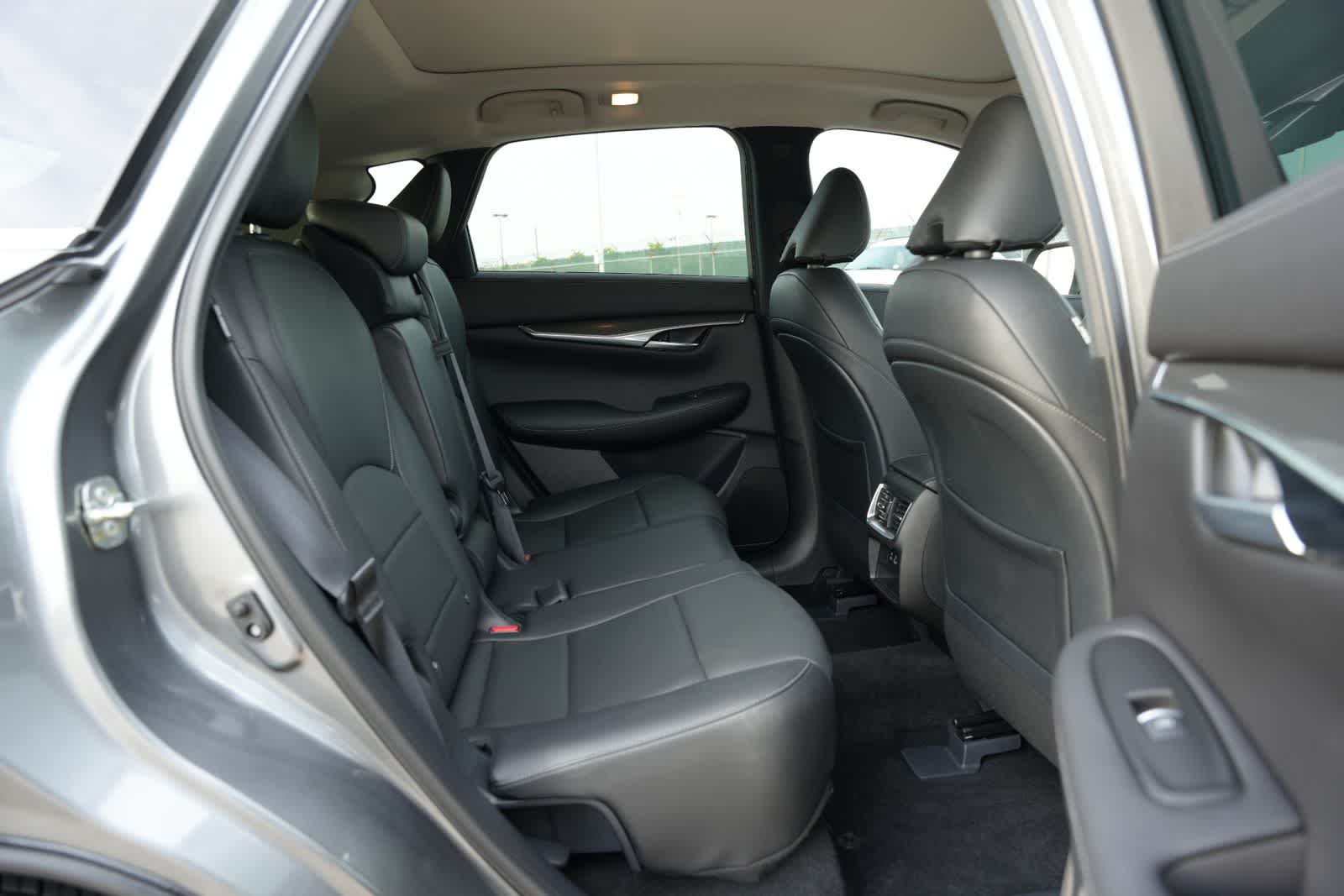 2025 INFINITI QX50 LUXE