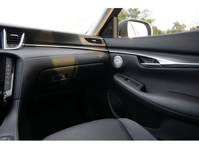 2025 INFINITI QX50 LUXE