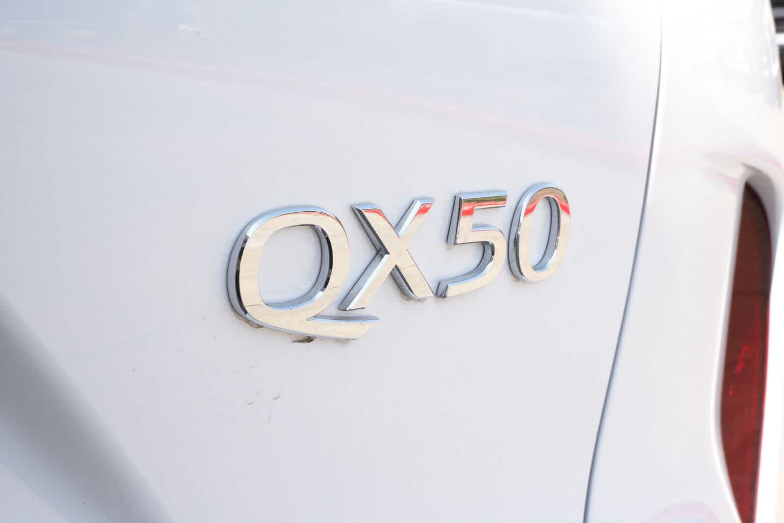 2025 INFINITI QX50 LUXE