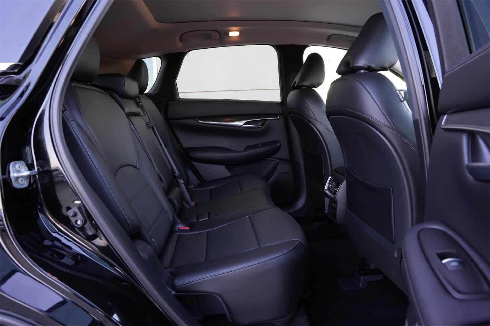 2025 INFINITI QX50 LUXE