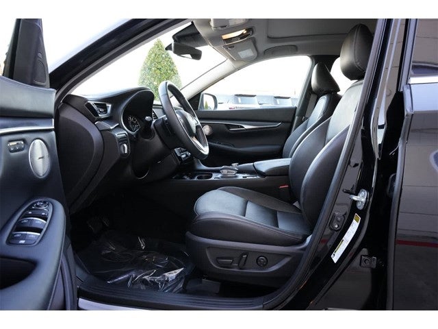 2025 INFINITI QX50 LUXE