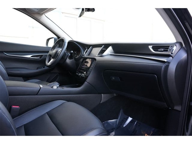 2025 INFINITI QX50 LUXE