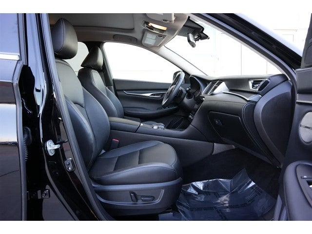 2025 INFINITI QX50 LUXE