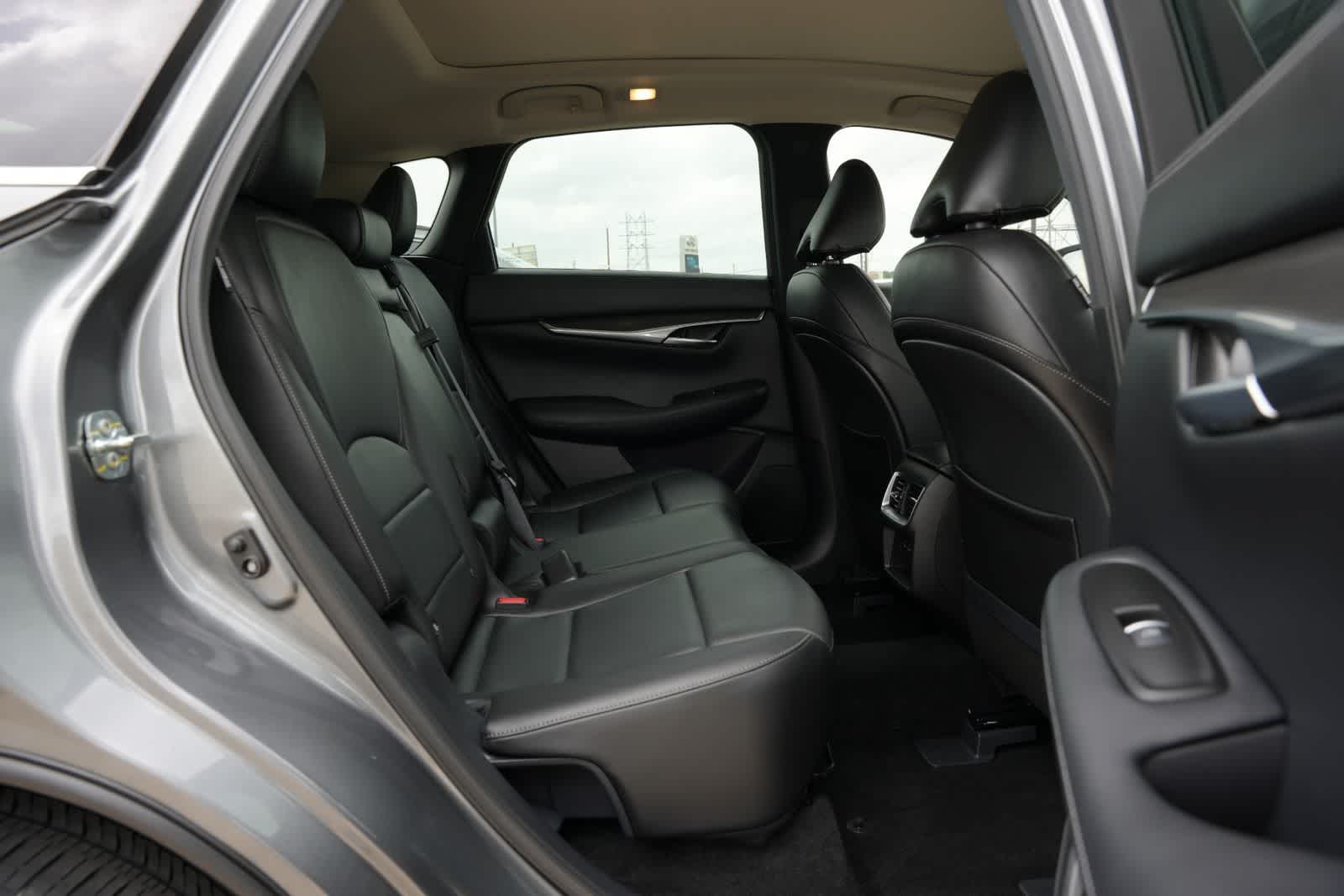 2025 INFINITI QX50 LUXE