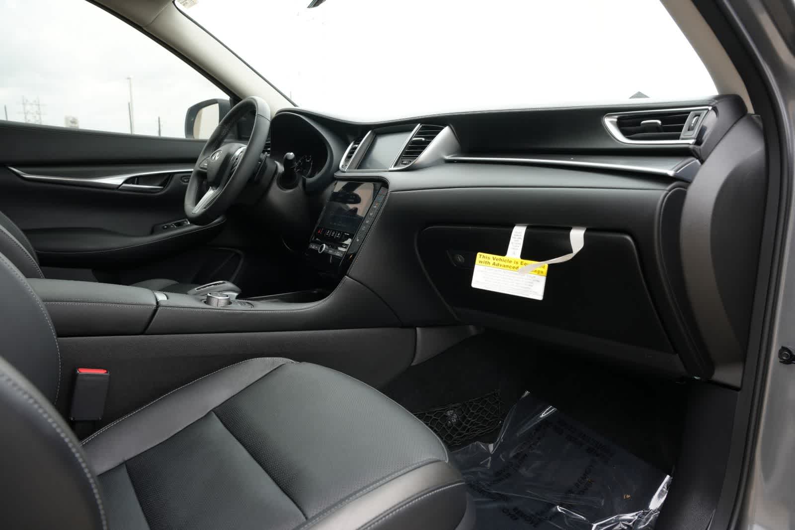 2025 INFINITI QX50 LUXE
