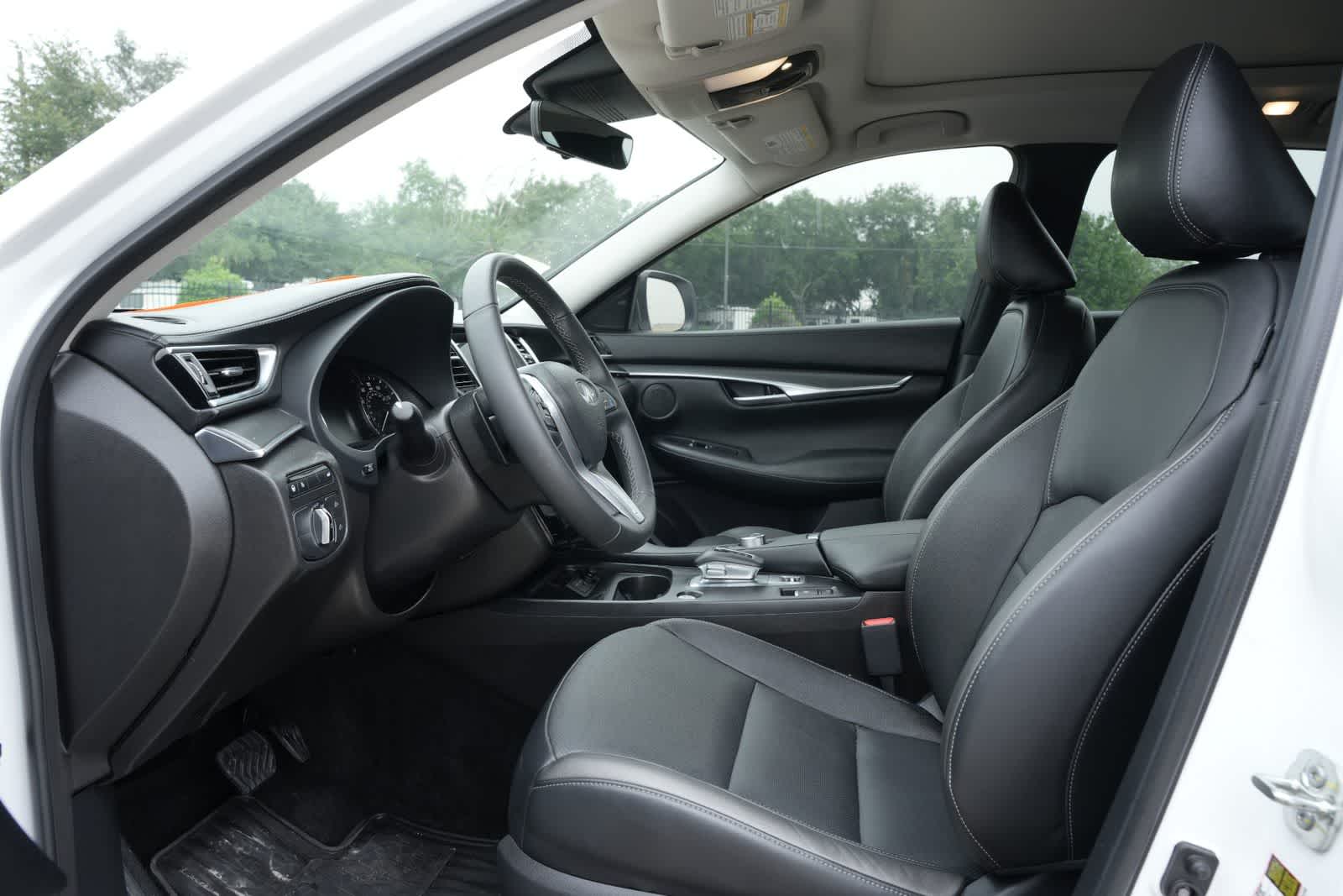 2025 INFINITI QX50 LUXE