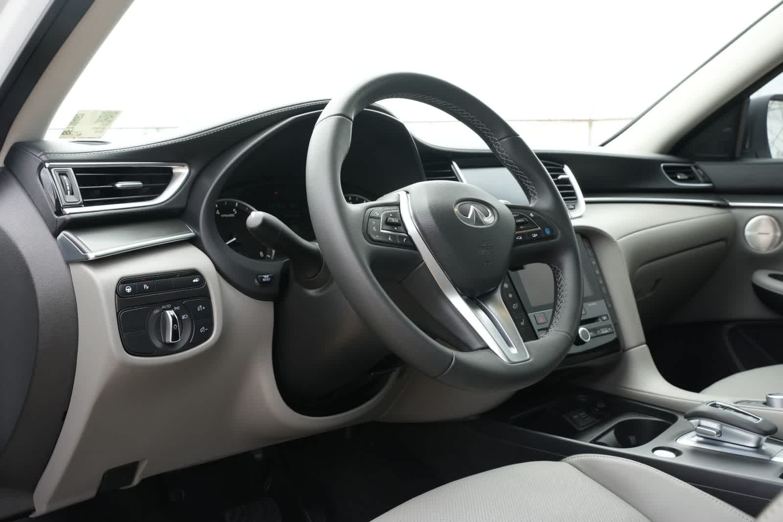 2025 INFINITI QX50 LUXE