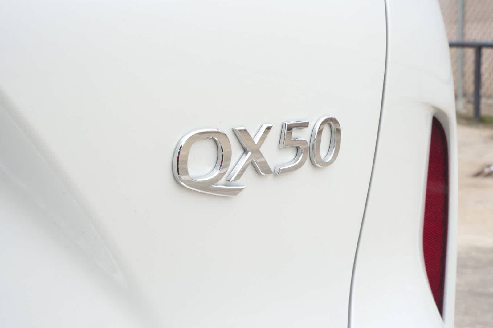 2025 INFINITI QX50 LUXE