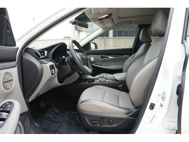 2025 INFINITI QX50 LUXE