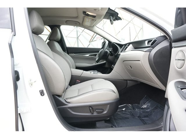 2025 INFINITI QX50 LUXE