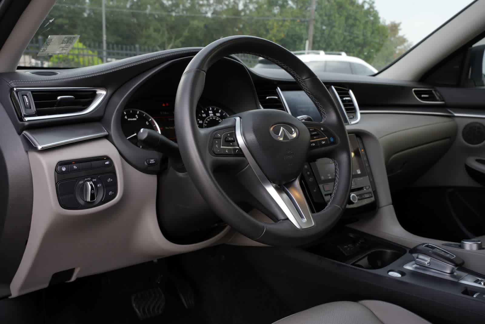 2023 INFINITI QX50 LUXE