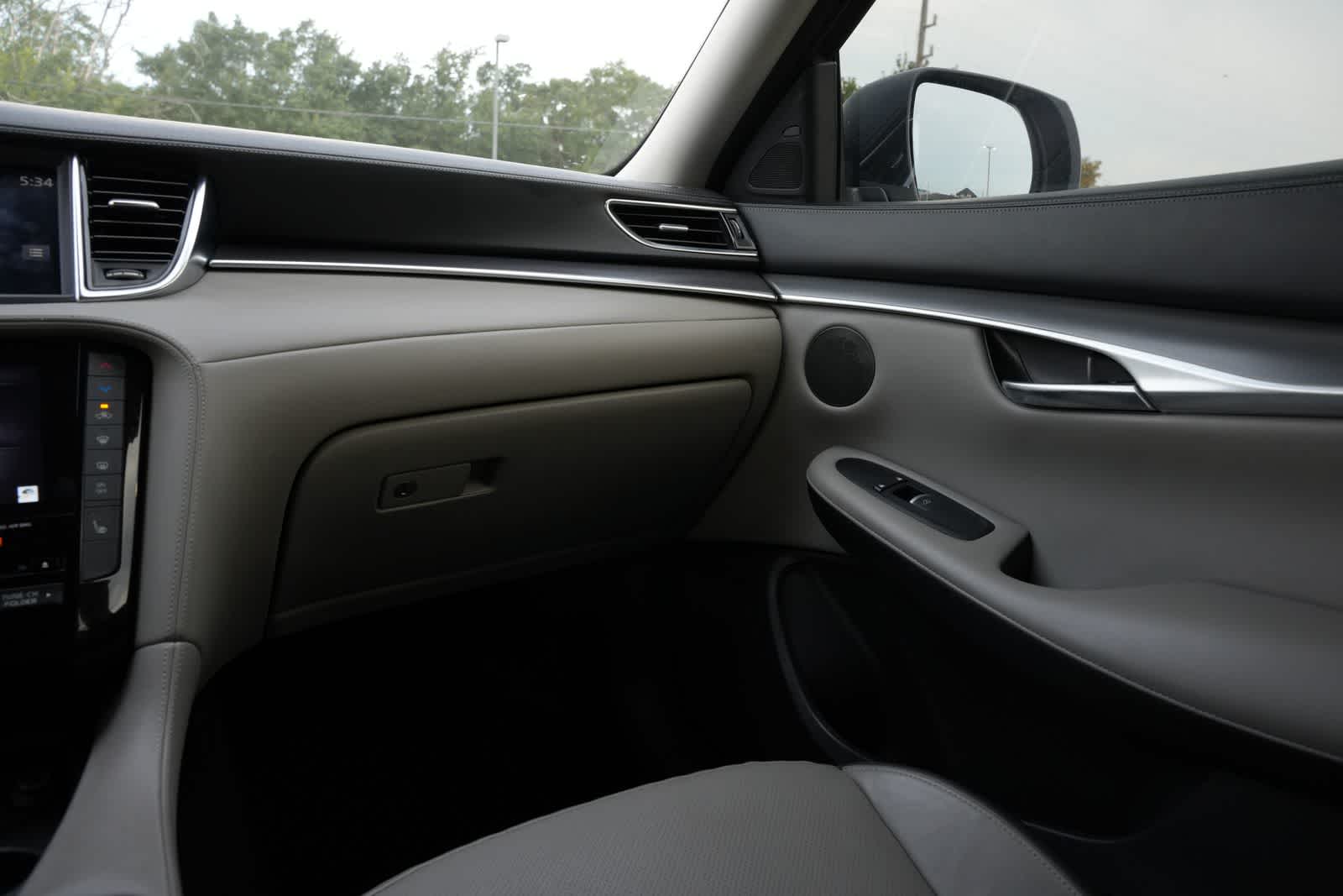 2023 INFINITI QX50 LUXE