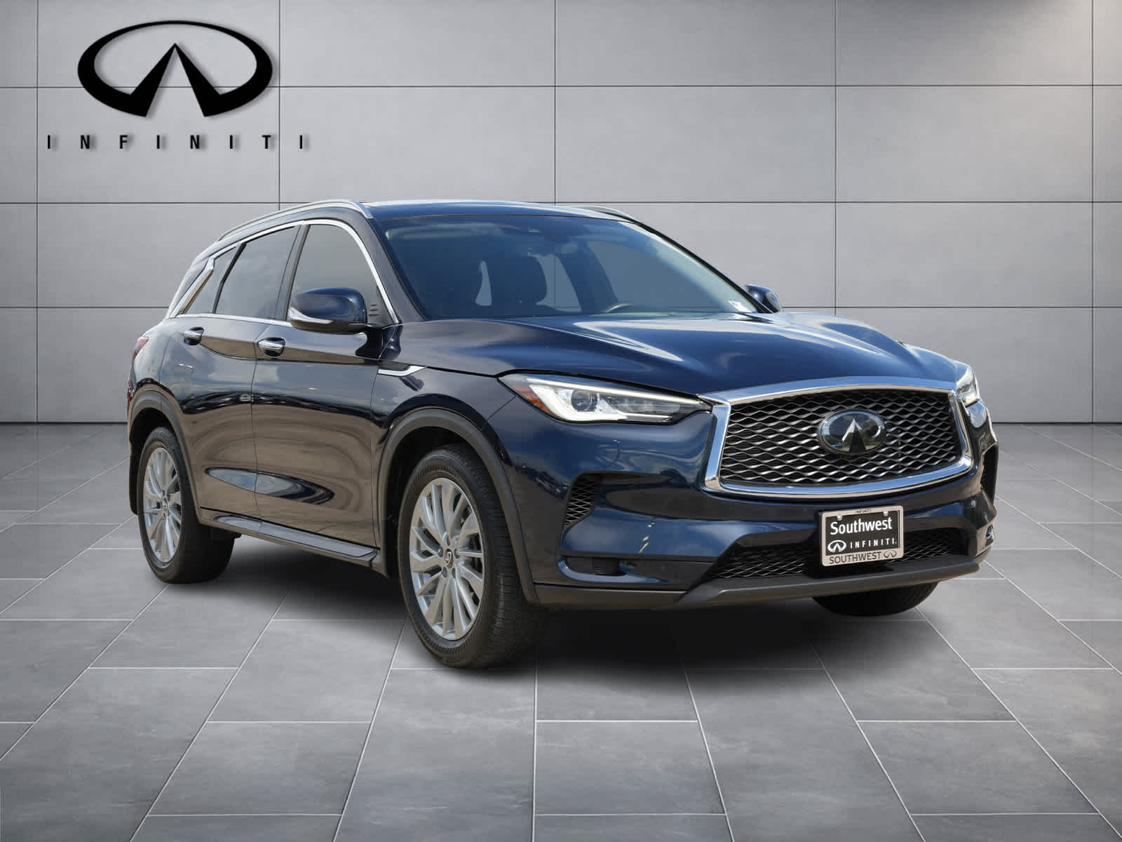 2023 INFINITI QX50 LUXE