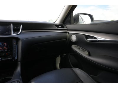 2023 INFINITI QX50 LUXE