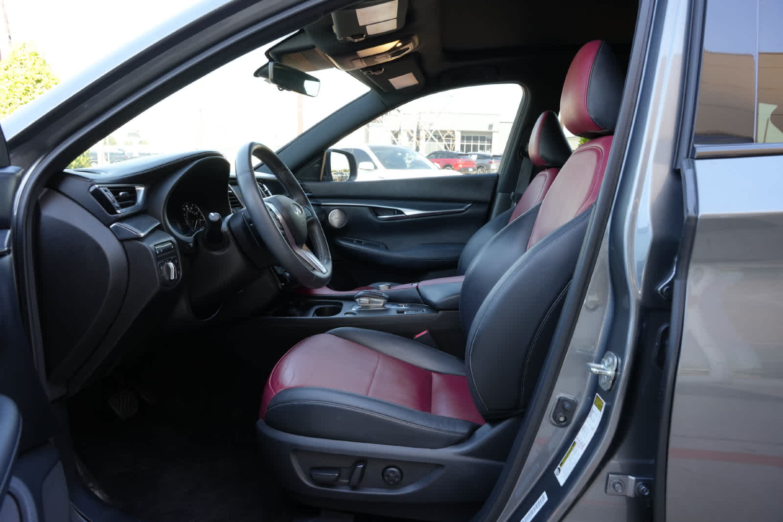 2023 INFINITI QX50 SPORT