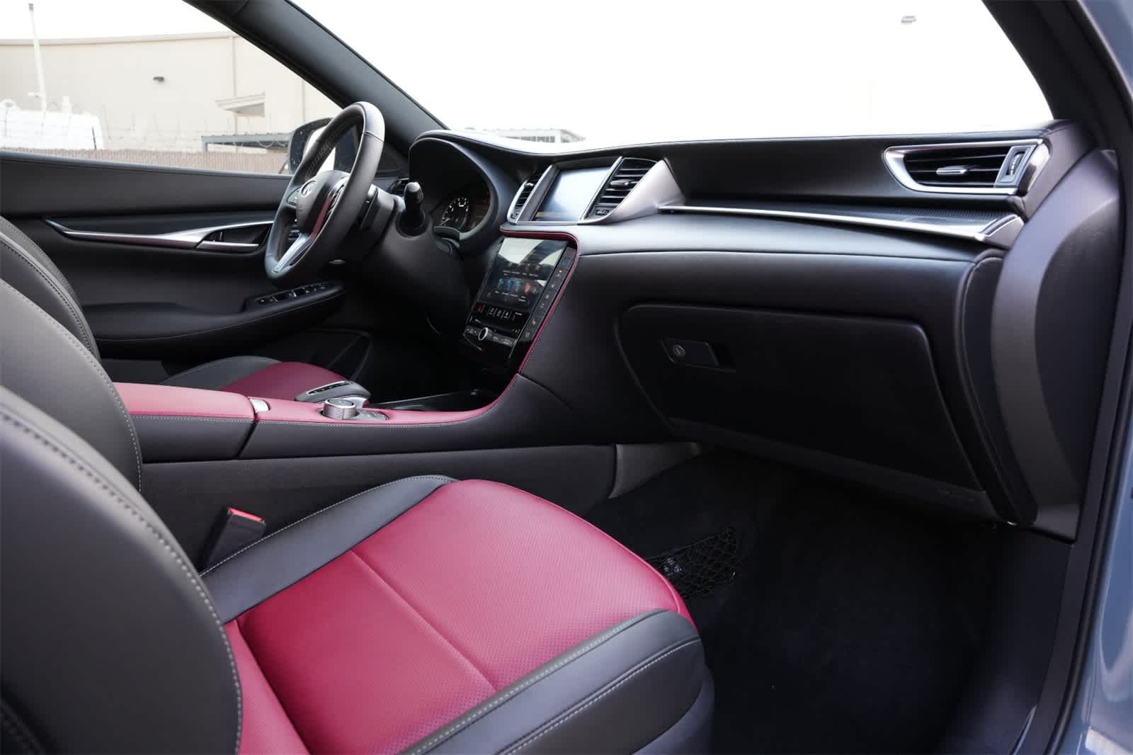 2025 INFINITI QX50 Sport AWD