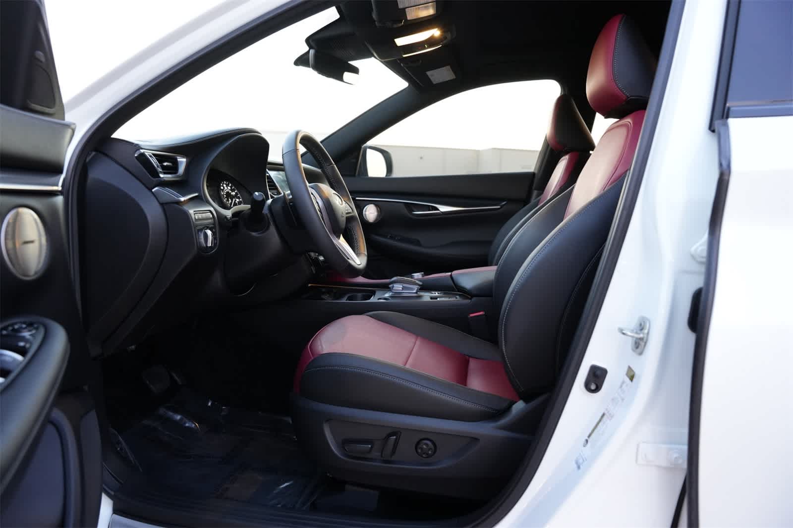 2025 INFINITI QX50 SPORT