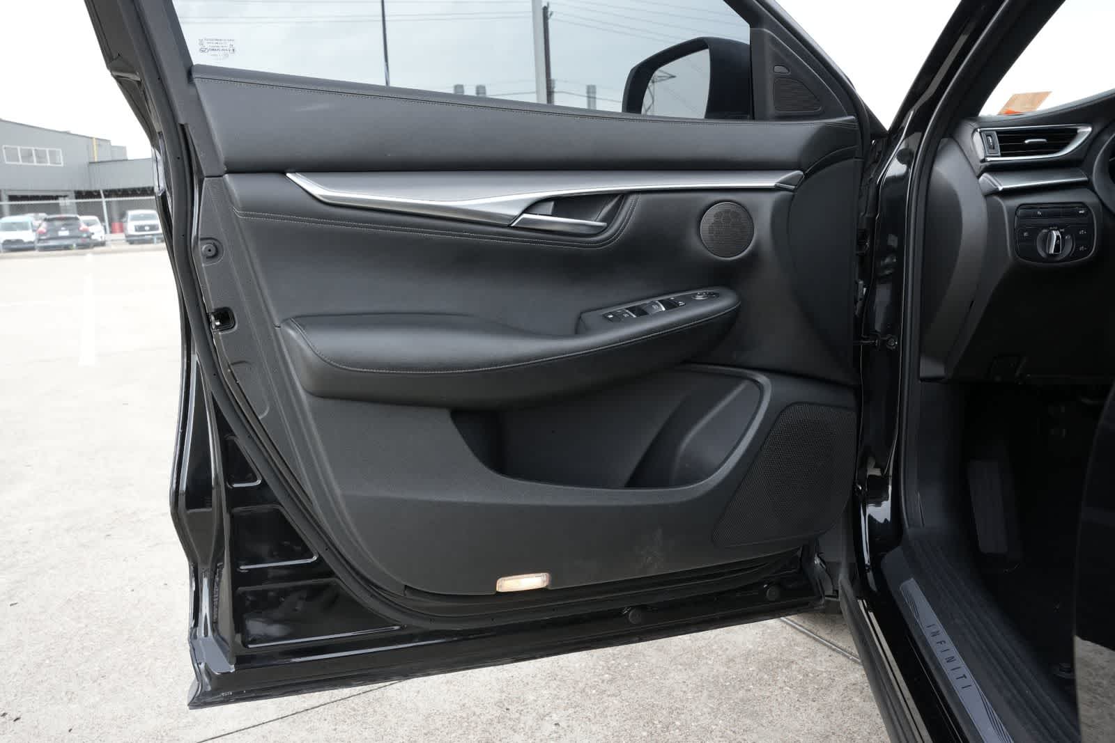 2022 INFINITI QX55 LUXE