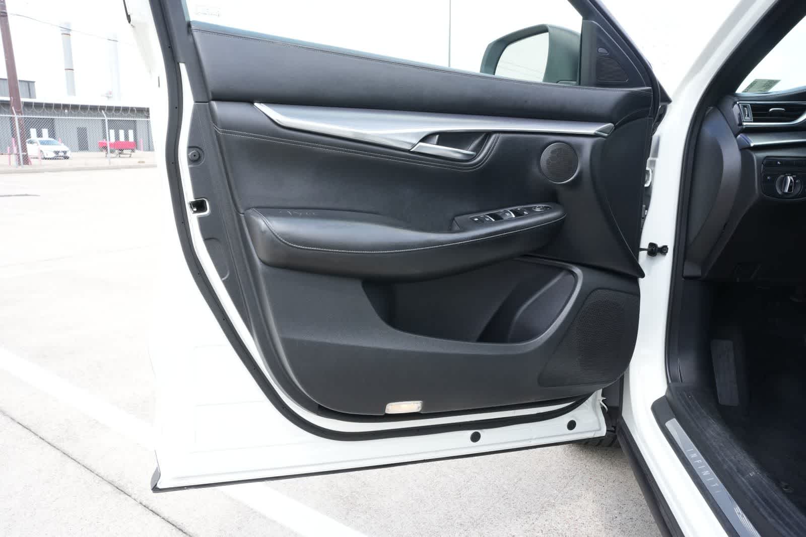 2022 INFINITI QX55 LUXE