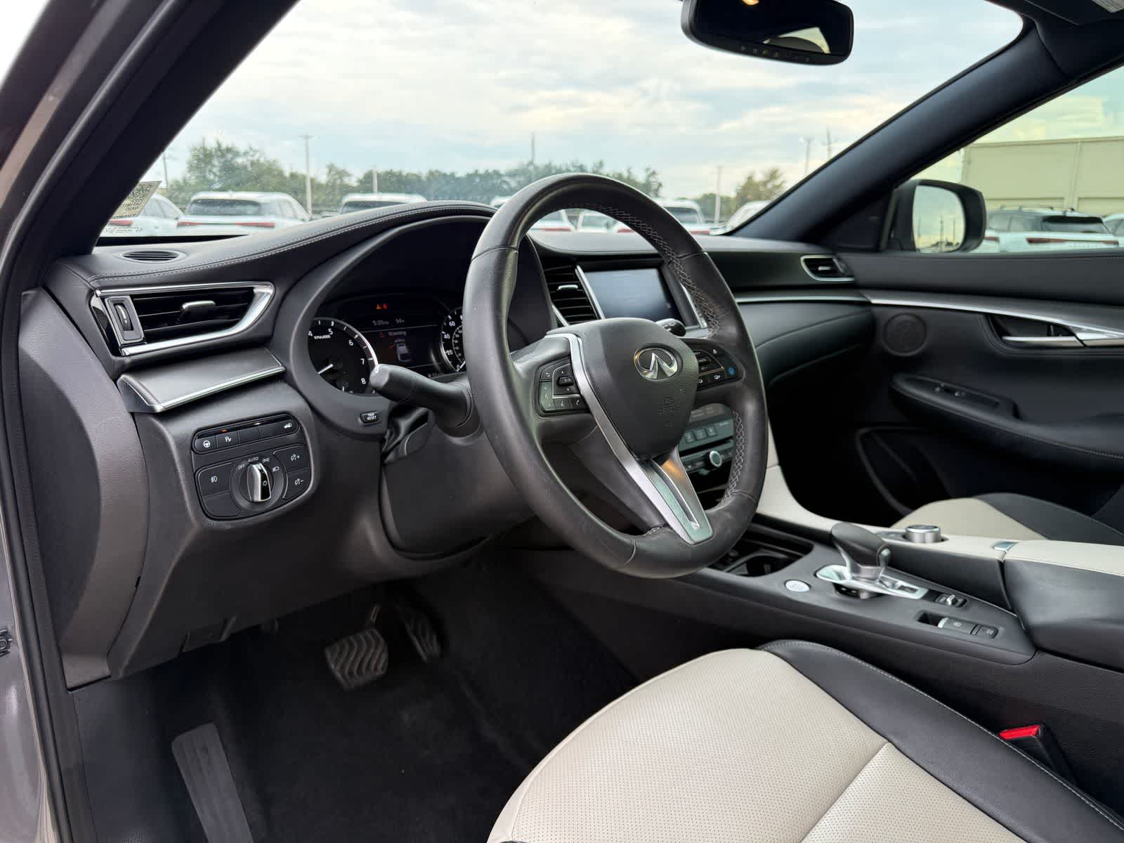 2023 INFINITI QX55 LUXE