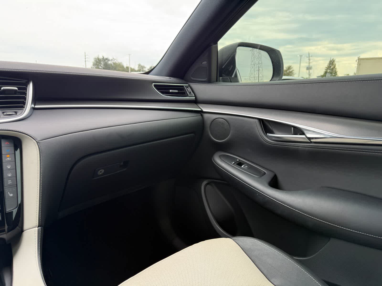 2023 INFINITI QX55 LUXE