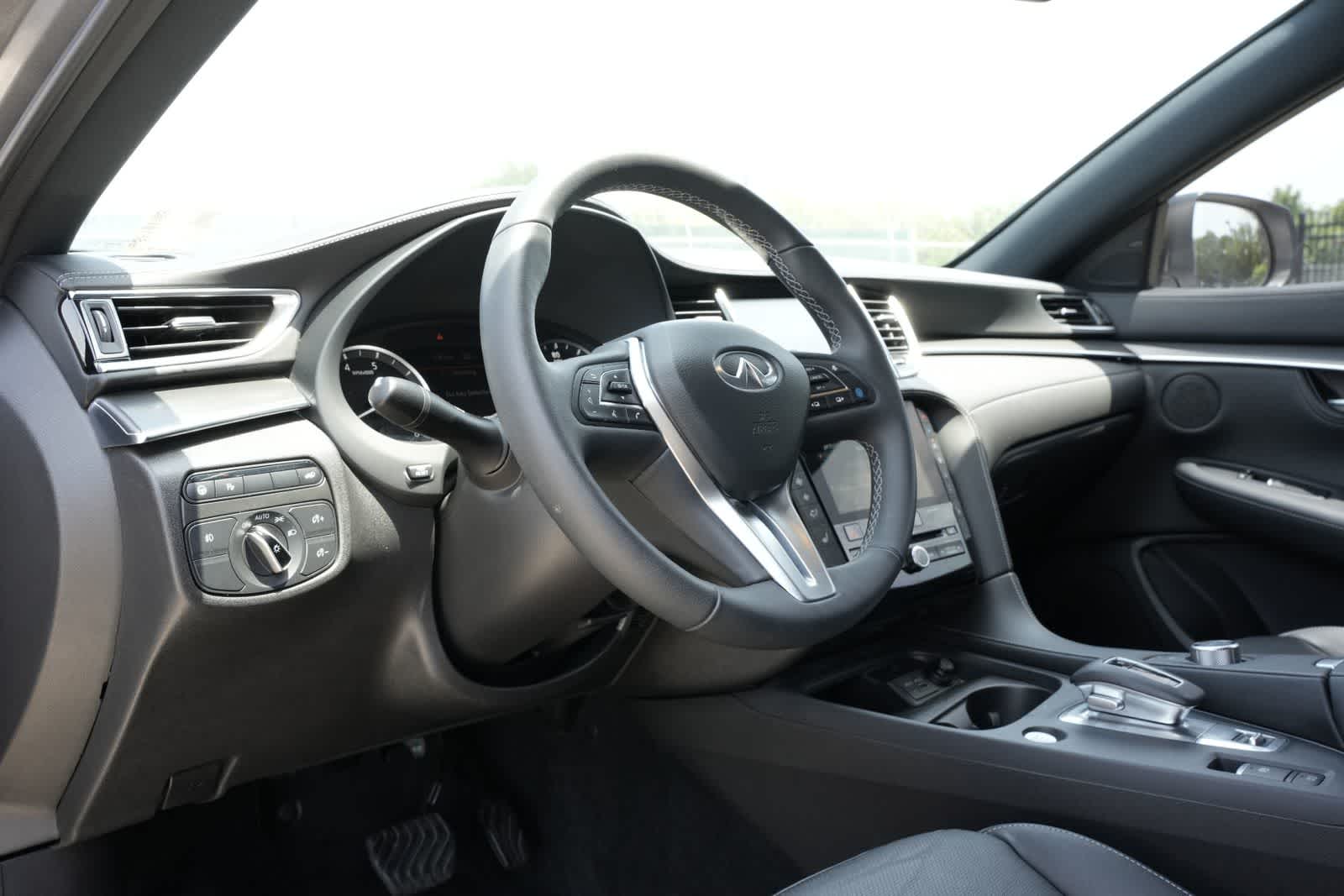 2025 INFINITI QX55 LUXE