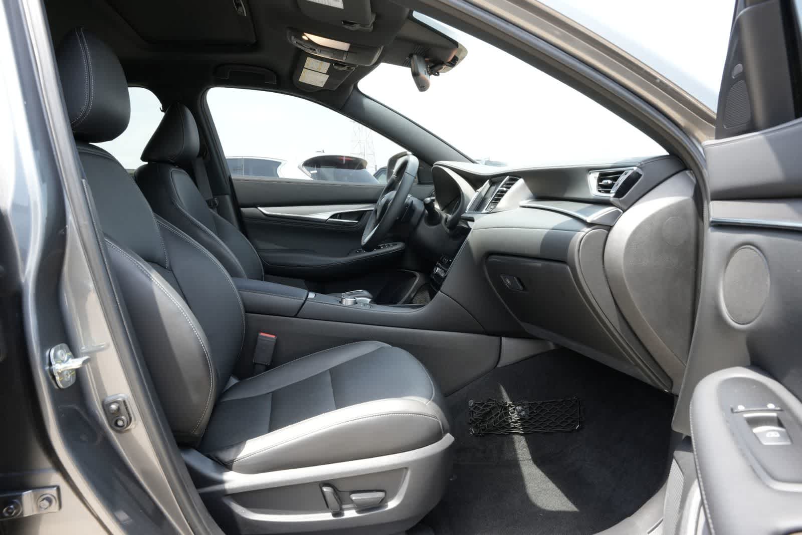 2025 INFINITI QX55 LUXE