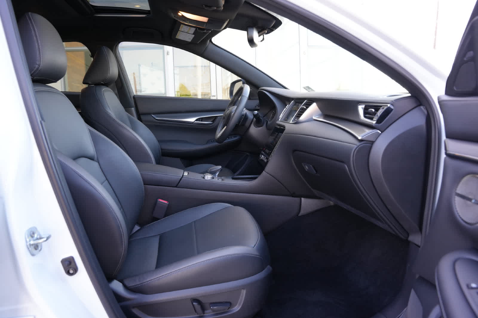 2023 INFINITI QX55 ESSENTIAL