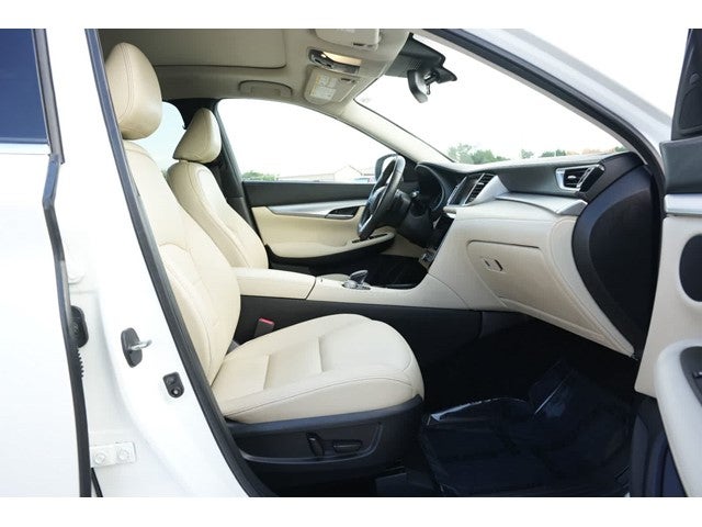 2020 INFINITI QX50 LUXE