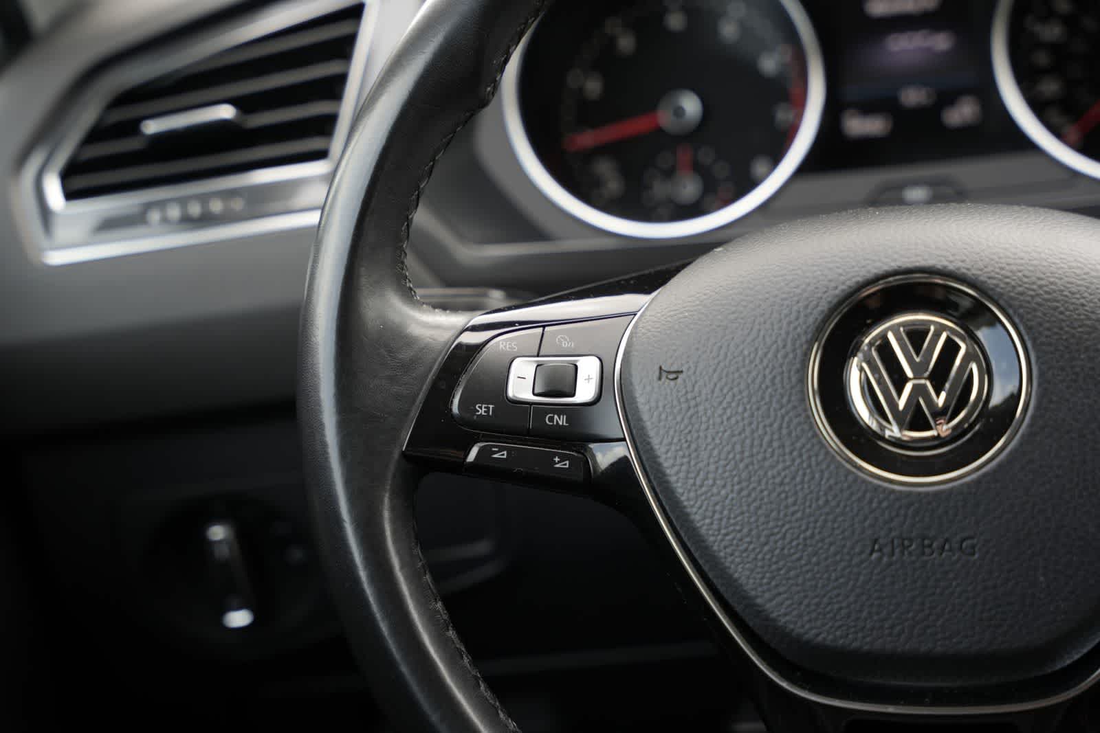 2018 Volkswagen Tiguan SE
