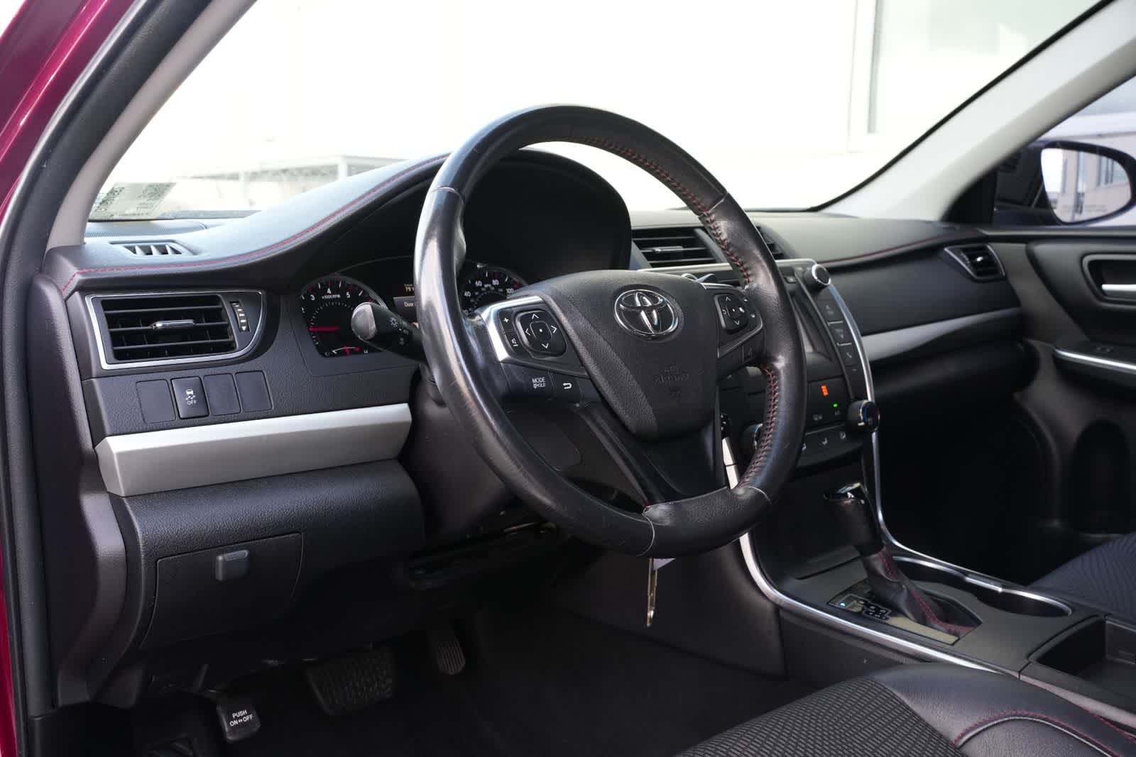 2016 Toyota Camry SE