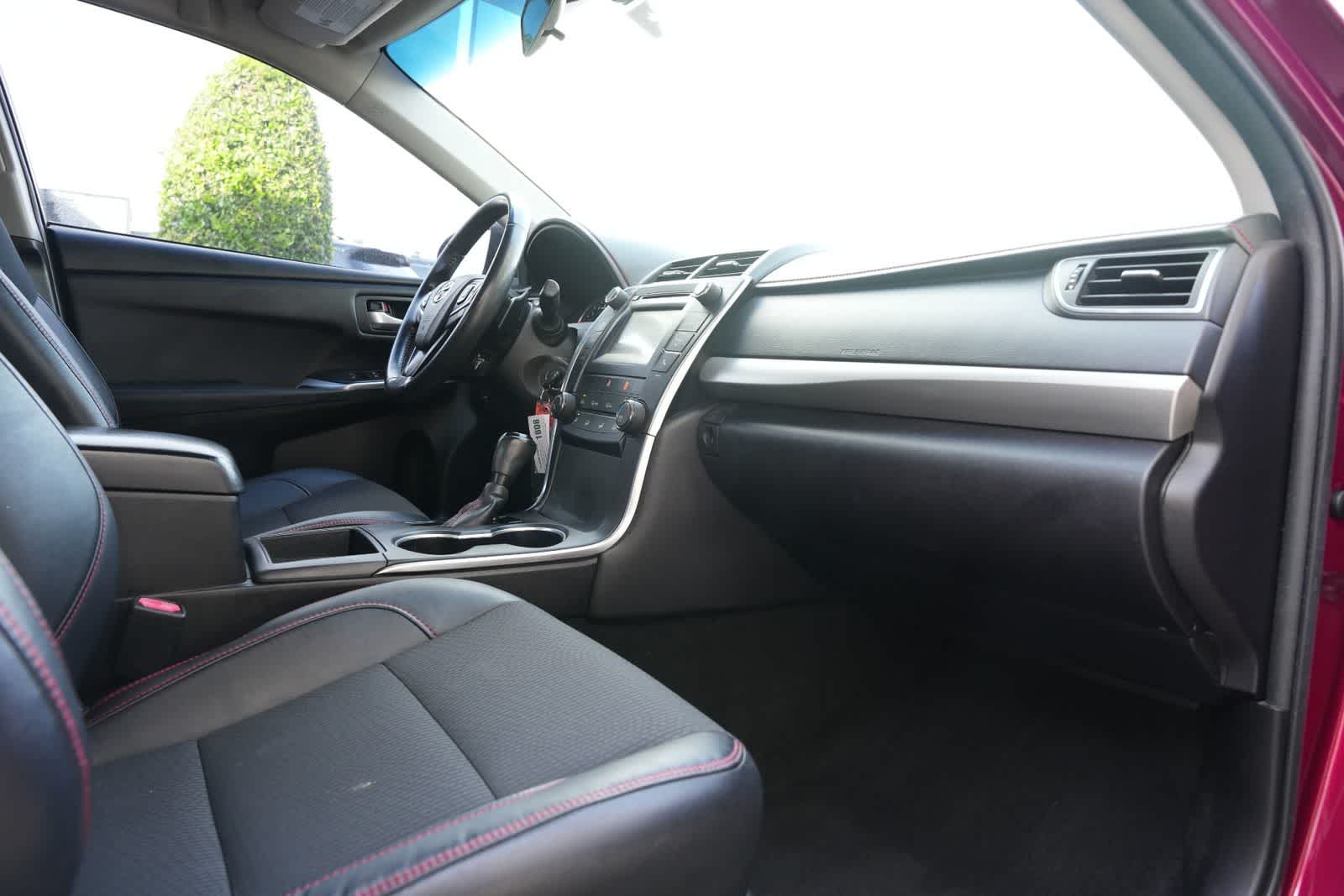 2016 Toyota Camry SE