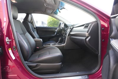 2016 Toyota Camry SE